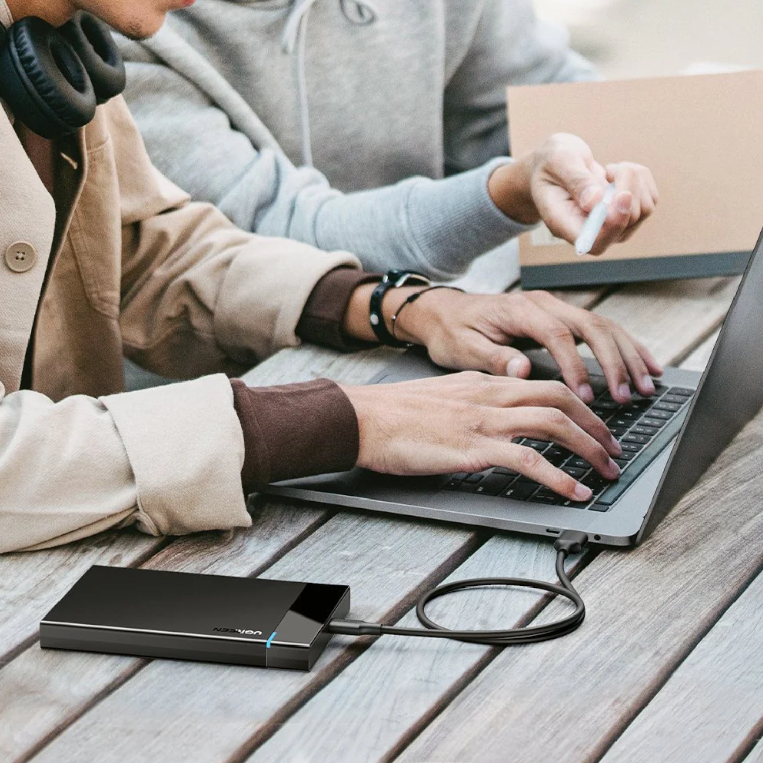 UGREEN USB Type-C 2.5" SATA III External Hard Drive Enclosure - Image 3