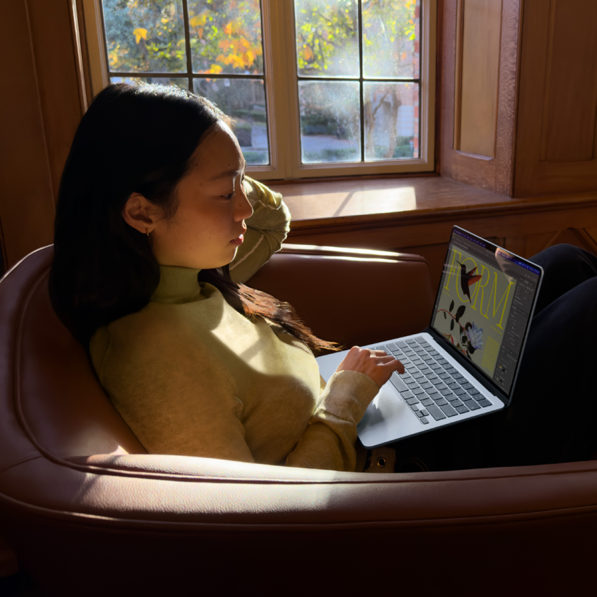 13-inch MacBook Air: Apple M5 chip with 10-core CPU and 10-core GPU, 16GB, 1TB SSD - Midnight,Model A3449 - Image 9