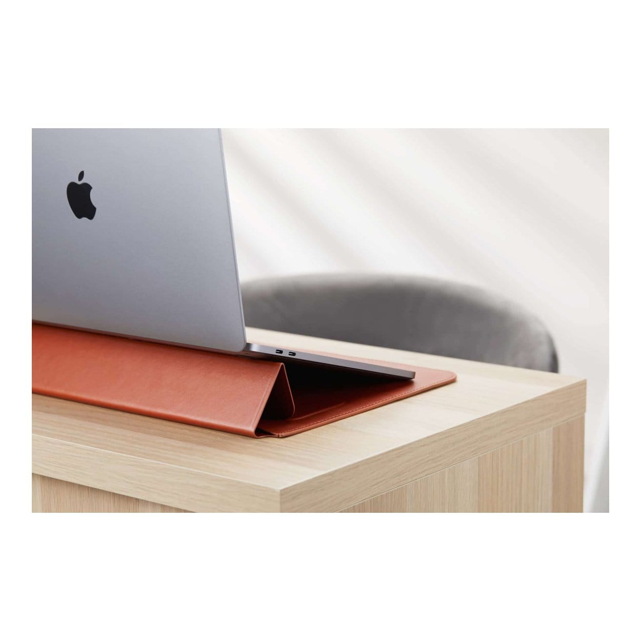Hyper HyperShield Stand & Go Sleeve for 15-16-inch MacBook Pro and Air - Tan HS595-16T - Image 5